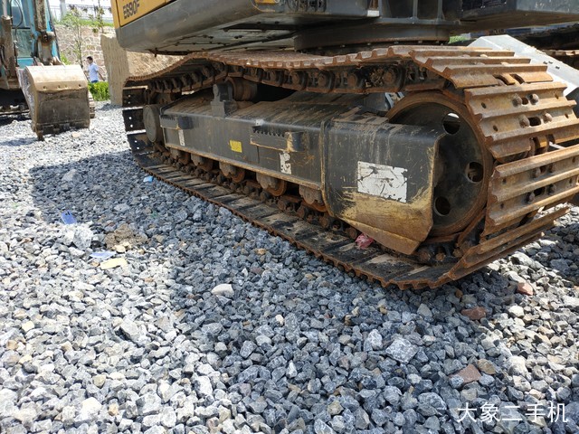 徐工 XE80A 挖掘机