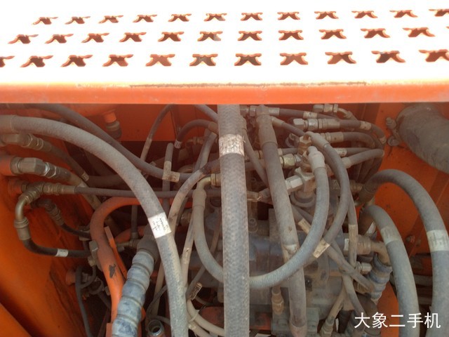 斗山 DX120 挖掘机