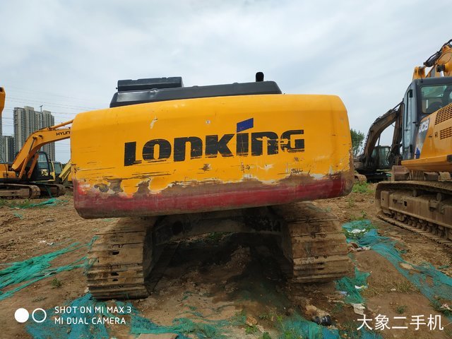 龙工 LG6225 挖掘机