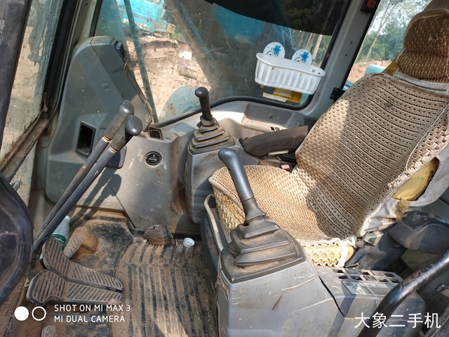 神钢 SK250-6E 挖掘机