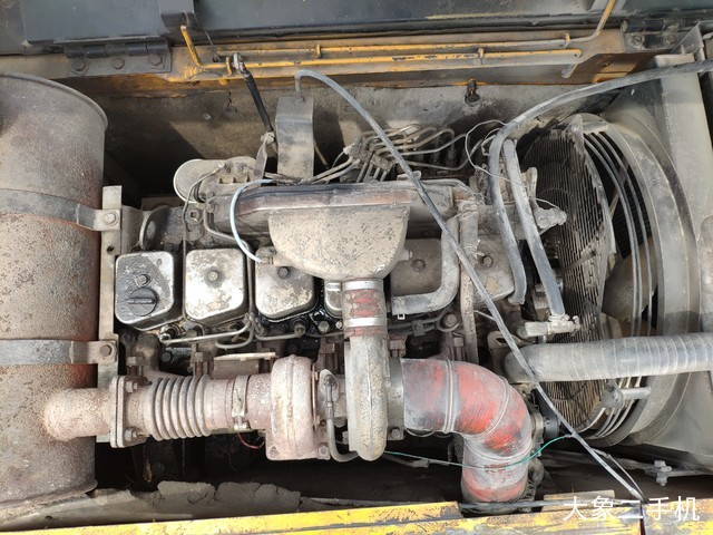 现代 R210W-5 挖掘机