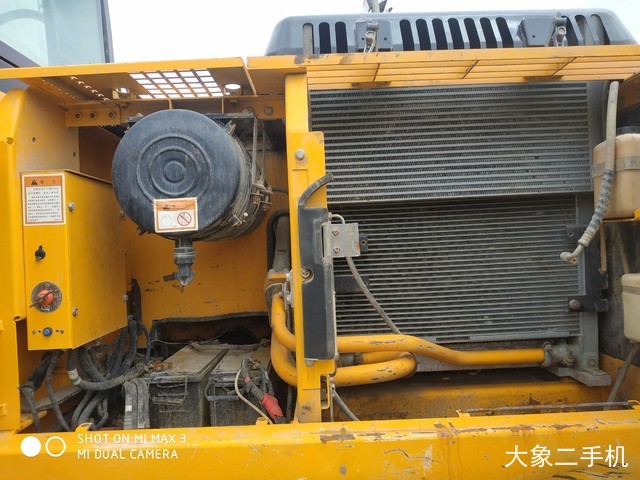 龙工 LG6225 挖掘机