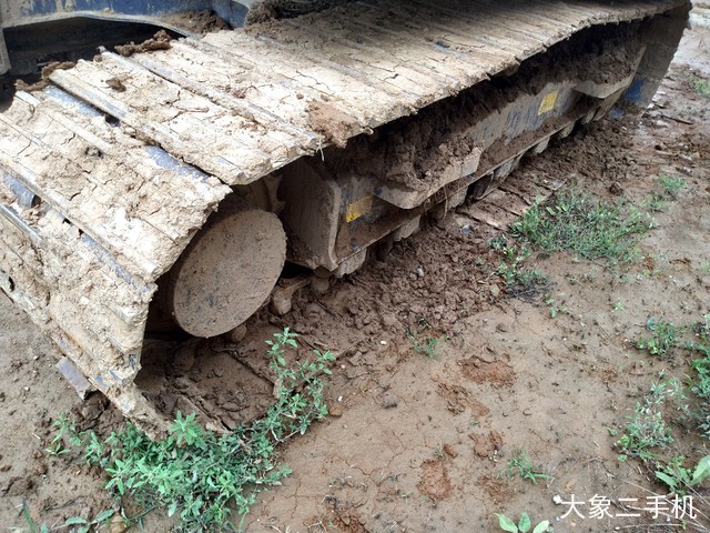 徐工 XE150D 挖掘机