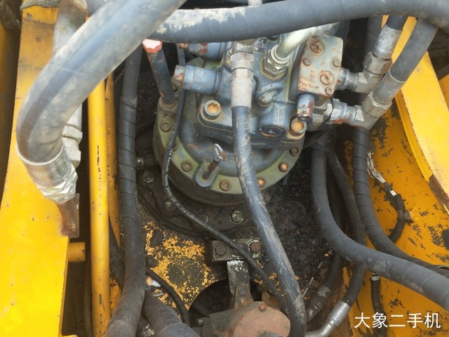 龙工 LG6215 挖掘机