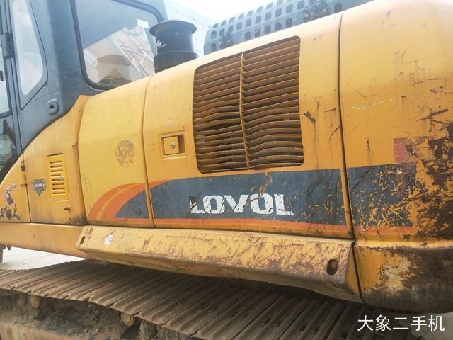 雷沃重工 FR240-7 挖掘机