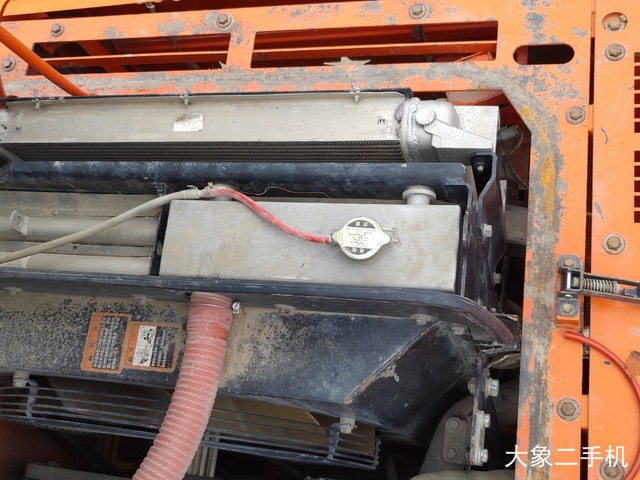 斗山 DX260LC 挖掘机