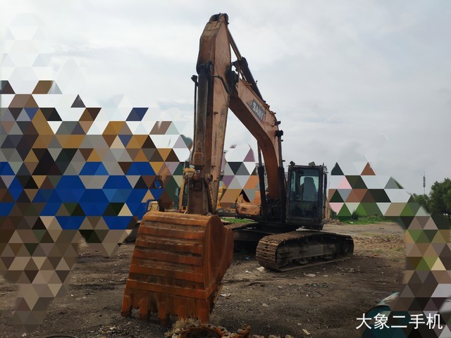 三一重工 SY235C 挖掘机