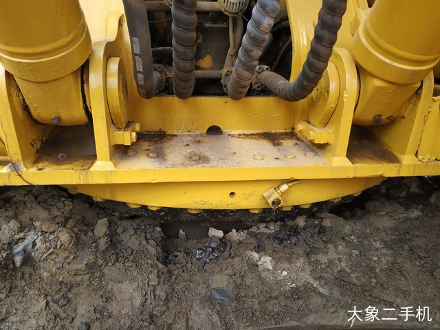 三一重工 SY215C-8 挖掘机