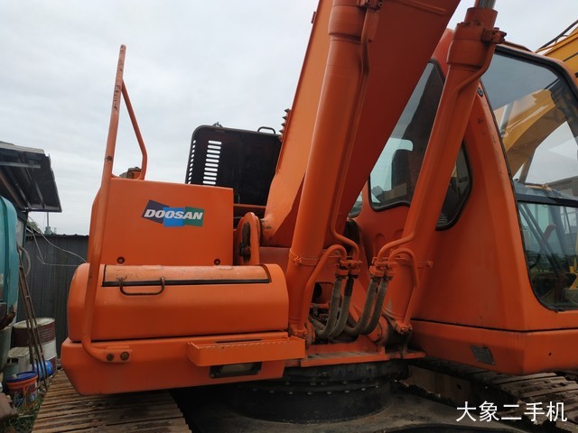 斗山 DH225LC-7 挖掘机