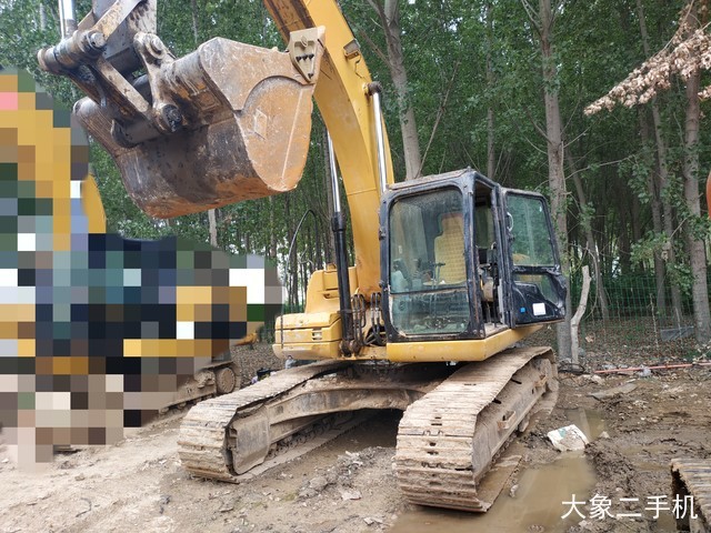 卡特彼勒 323DL 挖掘机