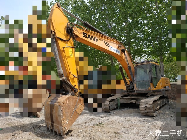 三一重工 SY235C 挖掘机