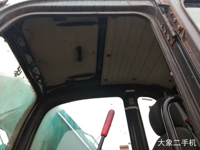 神钢 SK130 挖掘机