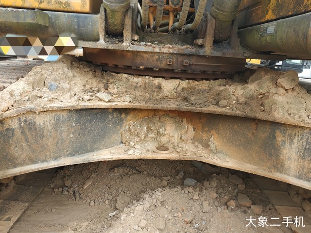 三一重工 SY215C 挖掘机