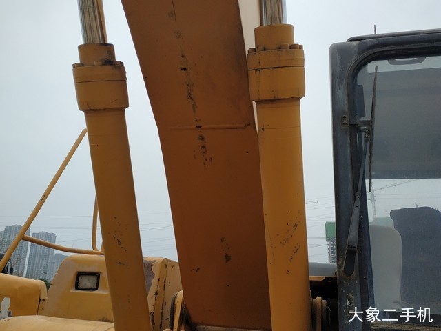 厦工 XG822LC 挖掘机