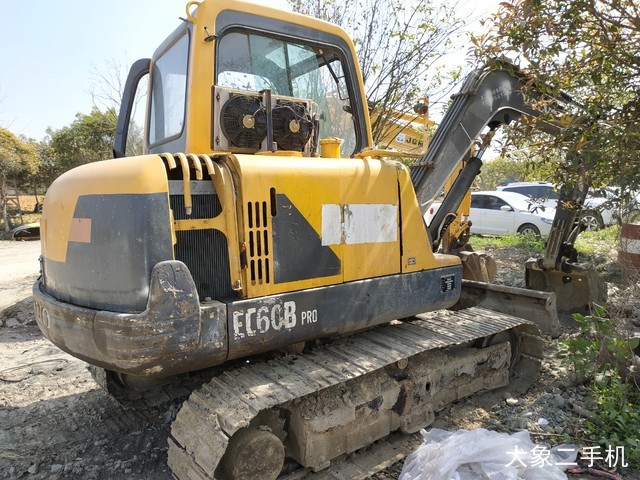 沃尔沃 EC55B-Pro 挖掘机