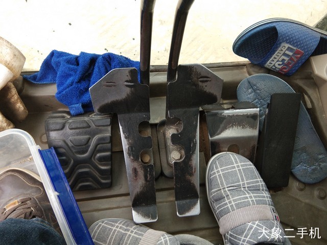 卡特彼勒 320C 挖掘机