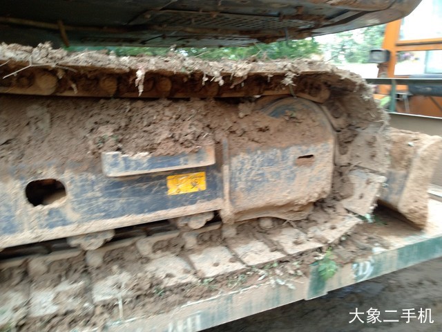 徐工 XE75D 挖掘机