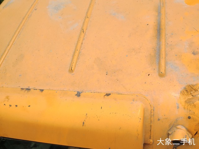 现代 R210W-5 挖掘机