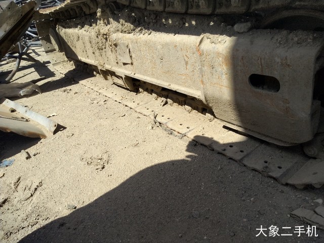 雷沃重工 FR65V8 挖掘机