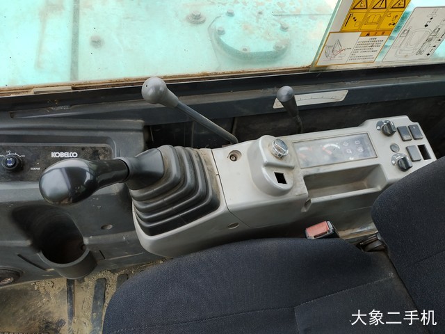 神钢 SK60-8 挖掘机