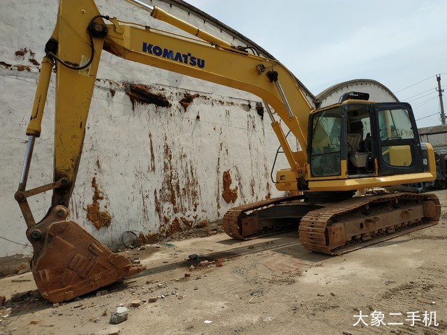 小松 PC240LC-8 挖掘机