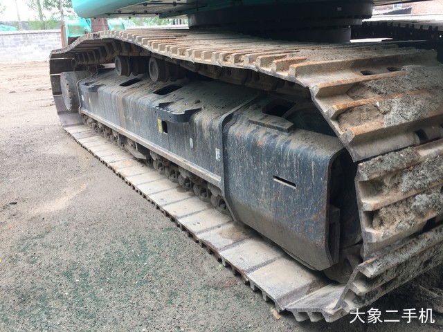 神钢 SK330 挖掘机