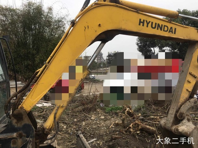 现代 R60-7 挖掘机