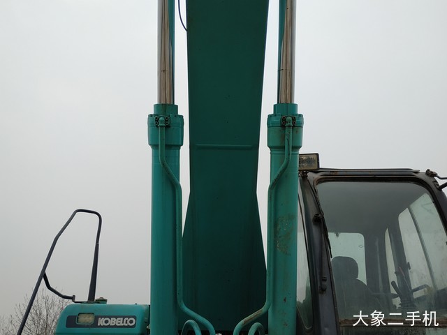 神钢 SK350LC-8 挖掘机