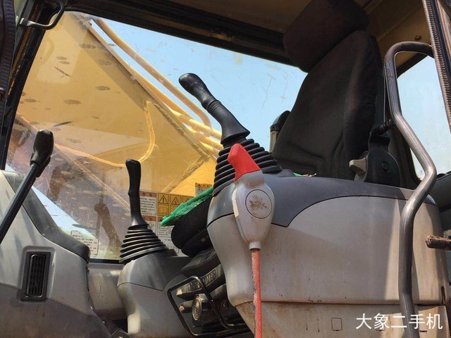 小松 PC300-7 挖掘机