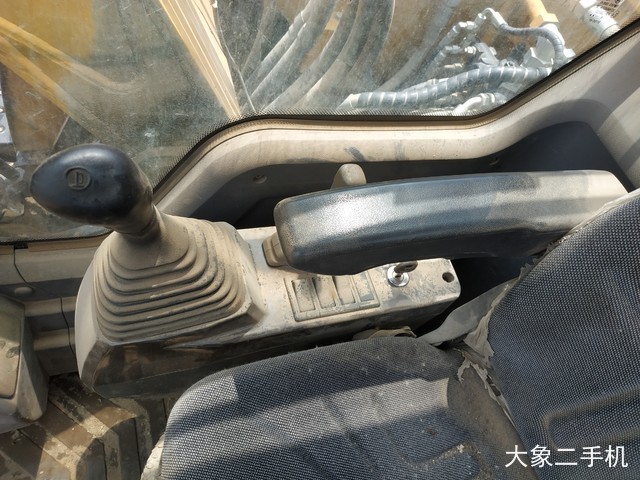 三一重工 SY75C 挖掘机