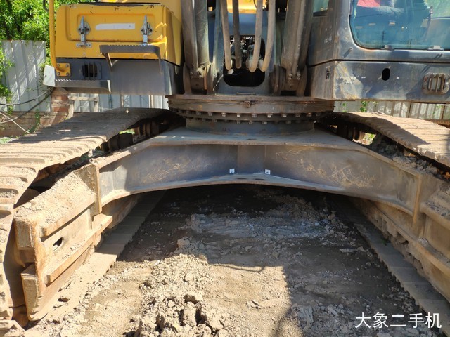 沃尔沃 EC480DL 挖掘机