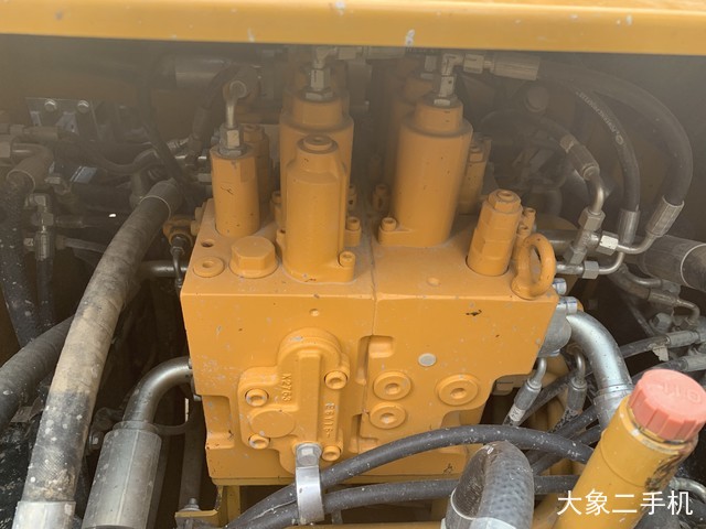 三一重工 SY215C-10 挖掘机