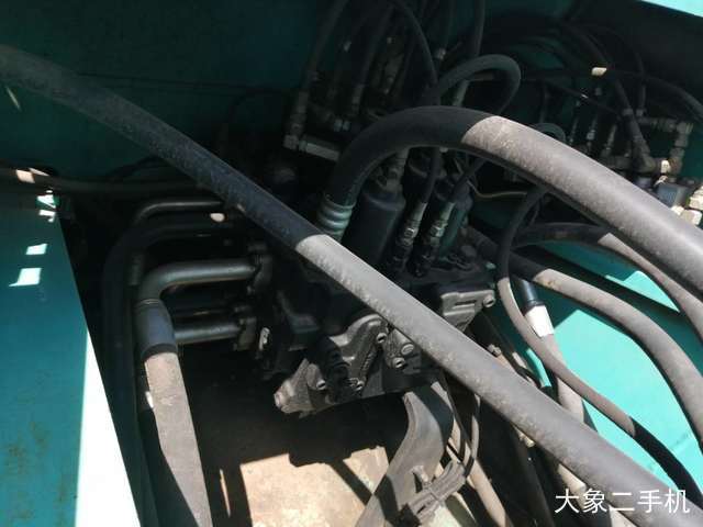 神钢 SK350LC-8 挖掘机