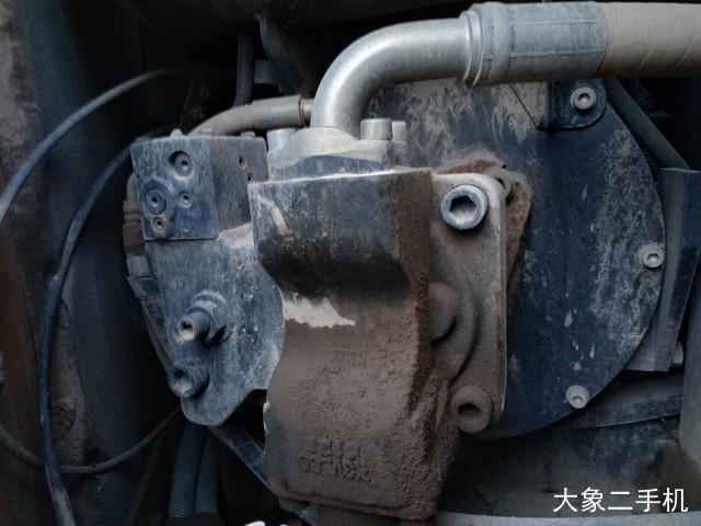 三一重工 SY75C 挖掘机