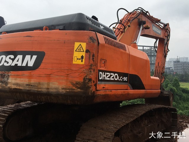 斗山 DH220LC-9E 挖掘机