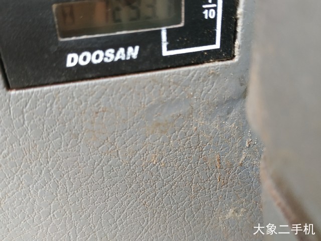 斗山 DX120 挖掘机