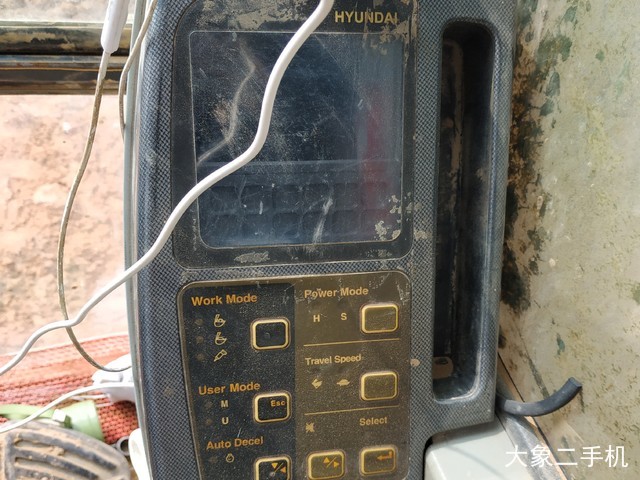 现代 R225LC-7 挖掘机