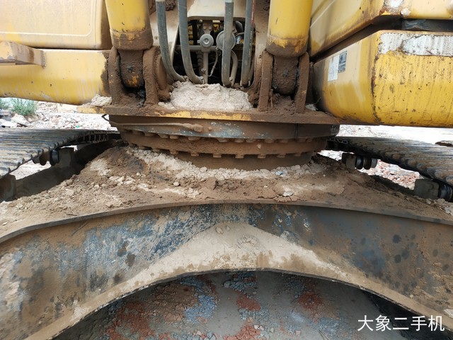 小松 PC220-8 挖掘机