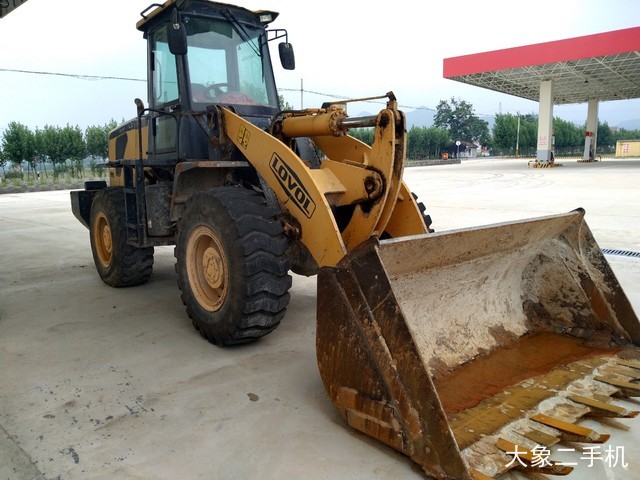 雷沃重工 FL936F 装载机