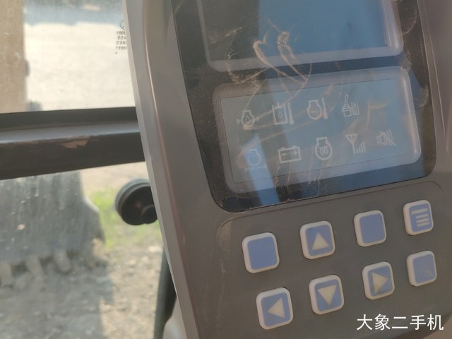 徐工 XE80D 挖掘机