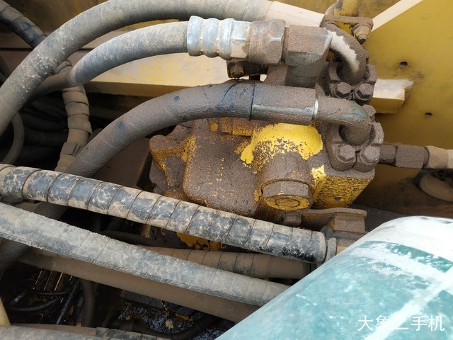 小松 PC220-8 挖掘机