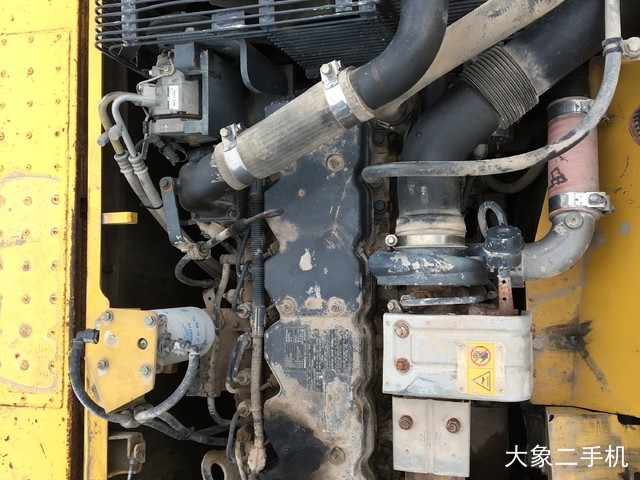 小松 PC240LC-8 挖掘机