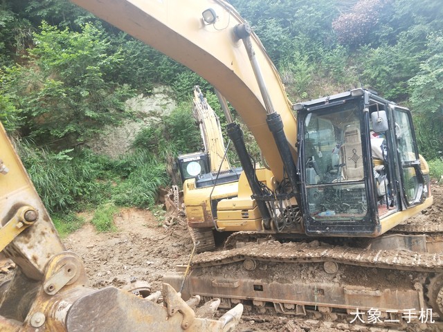 卡特彼勒 329DL 挖掘机