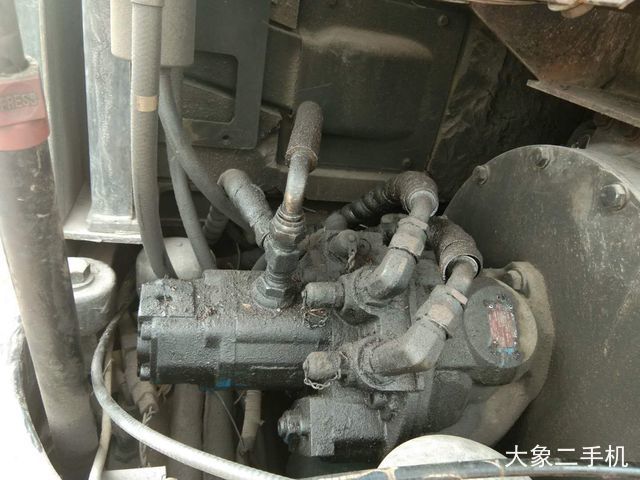 现代 R60-9 挖掘机