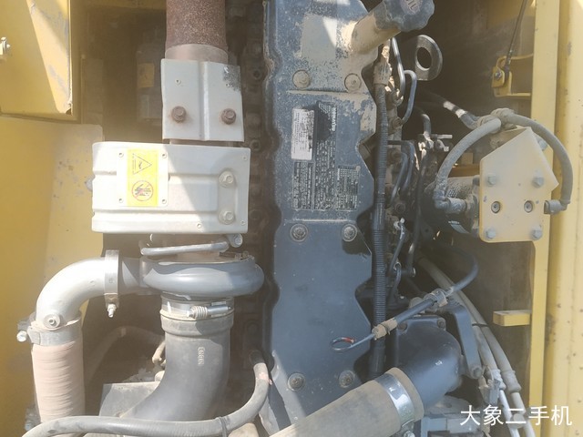 小松 PC200-8 挖掘机