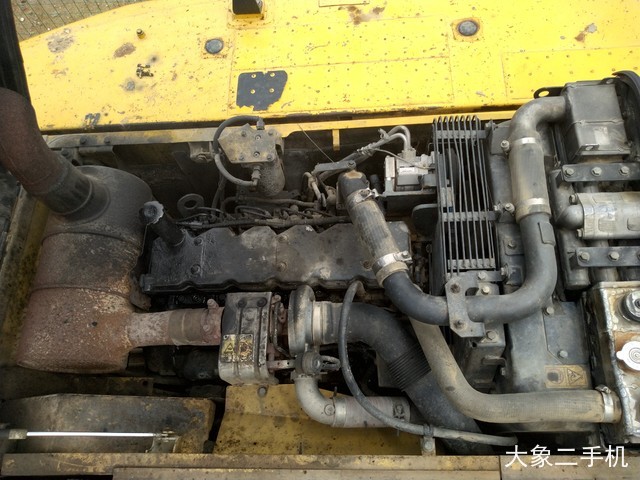 小松 PC240LC-8 挖掘机