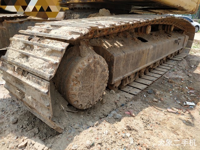 小松 PC240LC-8 挖掘机