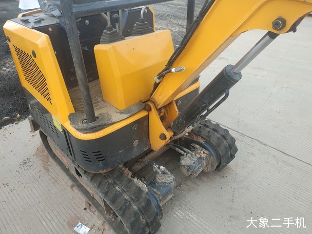 德力 DL15-8 挖掘机