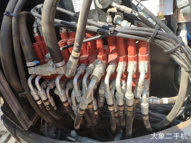 神钢 SK30SR-5 挖掘机