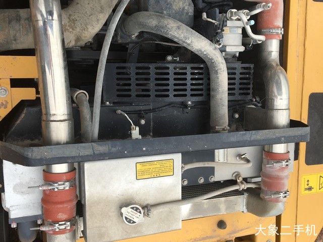 徐工 XE215D 挖掘机